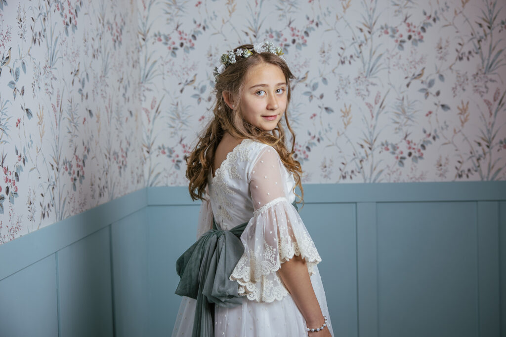 Daniela Comunion 2025 muare 67